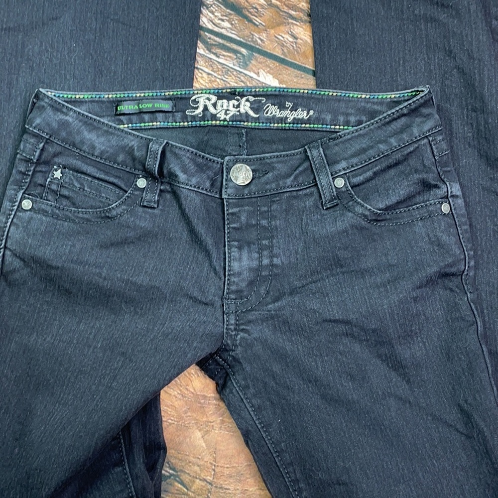 Rock 47 by Wrangler Ultra Low Rise Boot cut black jeans size 3 x 34 - Picture 2 of 8